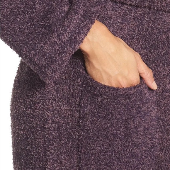 Barefoot Dreams Robe - Picture 5 of 6